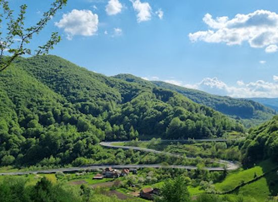 romania/parang-mountains/landmark/bolii-cave