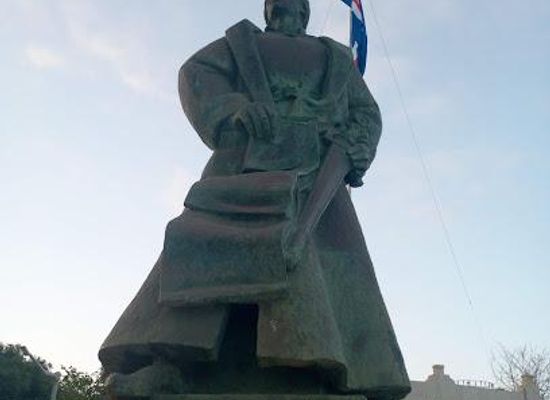 cabo-verde/vila-do-maio/landmark/monumento-de-diogo-gomes