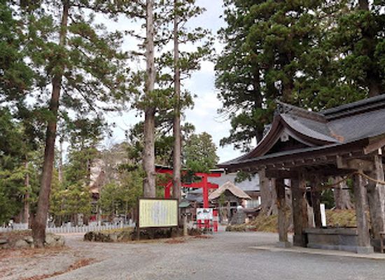 japan/dewa/landmark/dewasanzan-shrine