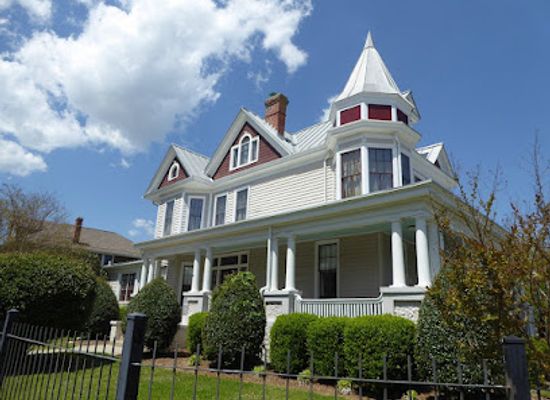 virginia/tidewater/landmark/the-newsome-house-museum-cultural-center