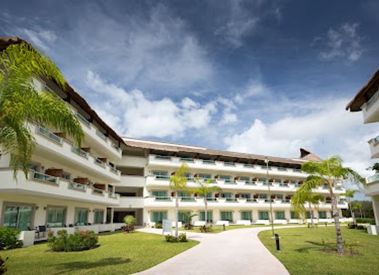 mexico/playa-del-carmen/punta-esmeralda/landmark/bluebay-grand-esmeralda