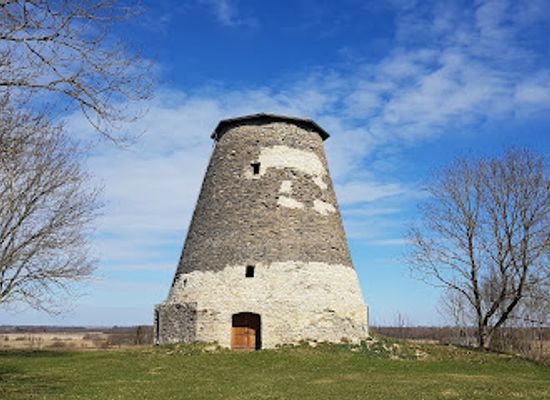 estonia/laane-county/landmark/lihula-castle