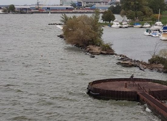 ohio/lake-erie-islands/landmark/c-p-ore-docks