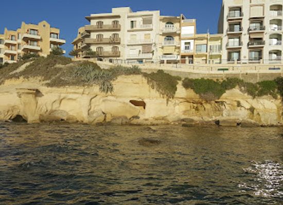 malta/marsalforn-bay/landmark/arzella-restaurant