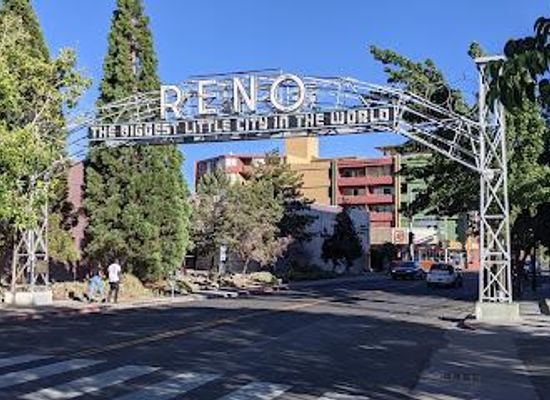 nevada/sparks/landmark/old-reno-arch
