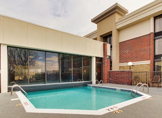 missouri/poplar-bluff/landmark/drury-inn-suites-poplar-bluff