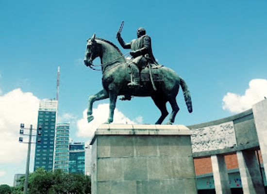 uruguay/montevideo-coast/landmark/monumento-al-general-fructuoso-rivera
