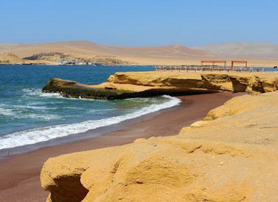 peru/paracas-national-reserve/landmark/playa-yumaque