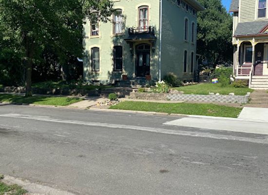 illinois/northern-illinois/landmark/broadway-national-historic-district