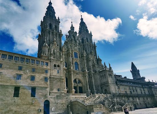 spain/santiago-de-compostela/landmark/pazo-de-xelmirez