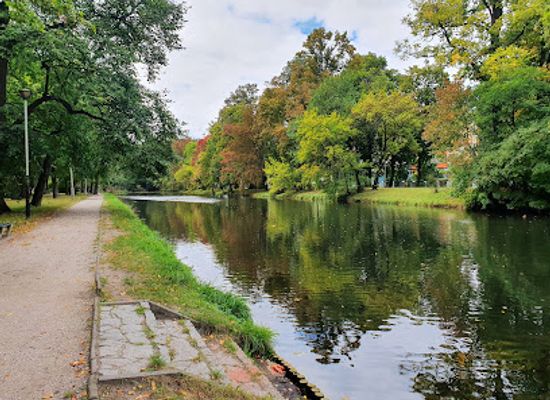 poland/bydgoszcz/szwederowo/landmark/park-on-the-old-bydgoszcz-canal