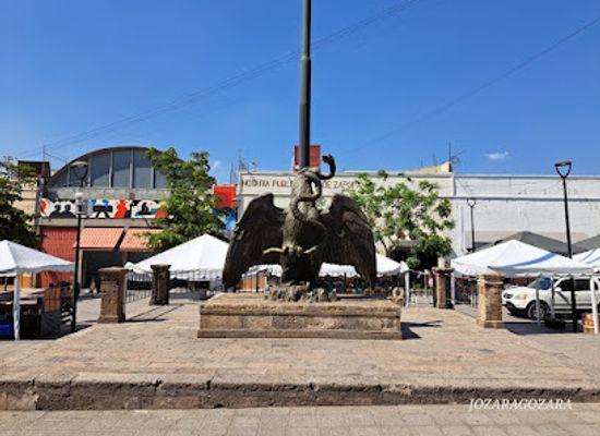 mexico/guadalajara/zapopan-centro/landmark/monumento-del-aguila-y-la-serpiente