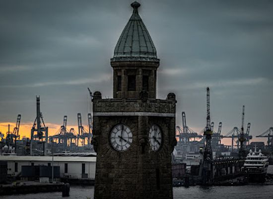 germany/hamburg/st-pauli/landmark/st-pauli-piers