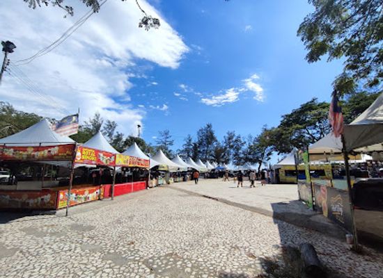 malaysia/kota-kinabalu/landmark/tanjung-aru-beach-night-market