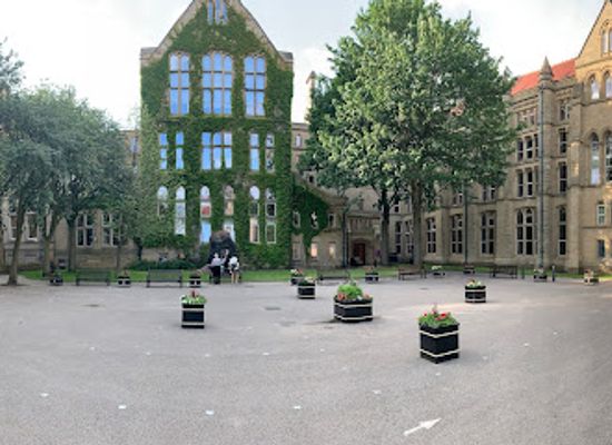 united-kingdom/manchester/landmark/the-old-quadrangle