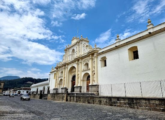 guatemala/antigua-guatemala/landmark/royal-palace-of-the-captains-general