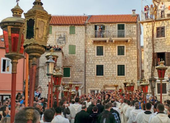croatia/central-croatia/landmark/hvar-za-krizem-central-dalmatia-croatia-theme-trails