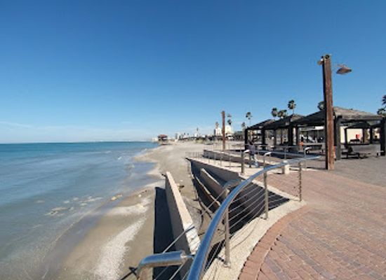 israel/galilee/landmark/kiryat-haim-beach