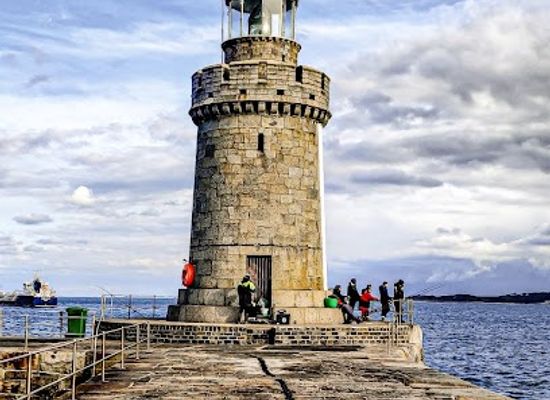 guernsey/st-peter-port/landmark/castle-breakwater-lighthouse