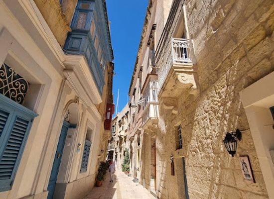 malta/three-cities/landmark/casa-normanna