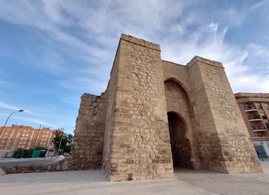 spain/castile-la-mancha/landmark/puerta-de-toledo