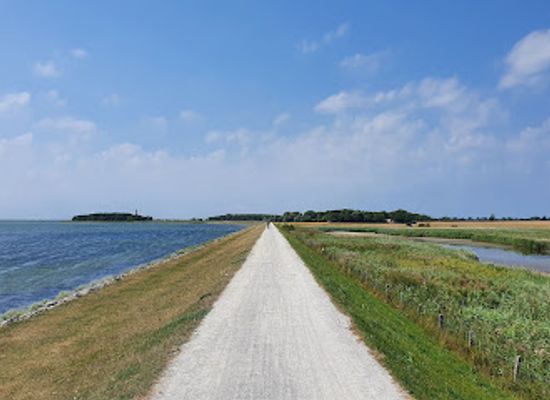germany/baltic-sea-coast/landmark/krummsteert-sulsdorfer-wiek-fehmarn