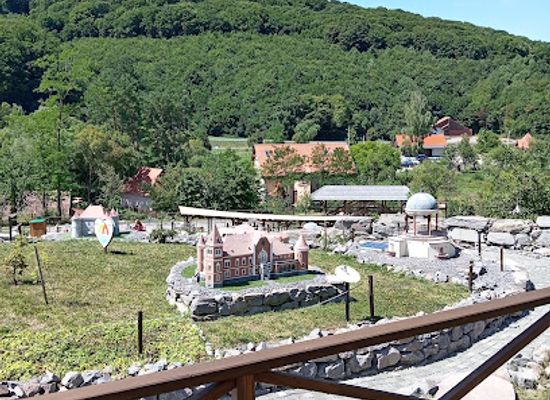 romania/harghita/landmark/insect-park