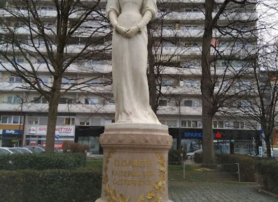 austria/salzburg/lehen/landmark/empress-elisabeth-monument