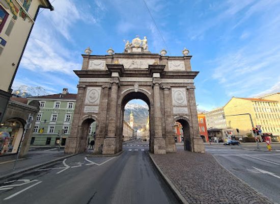 austria/innsbruck/igls/landmark/triumphpforte