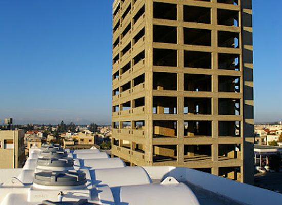 cyprus/limassol/landmark/abandoned-pieris-building