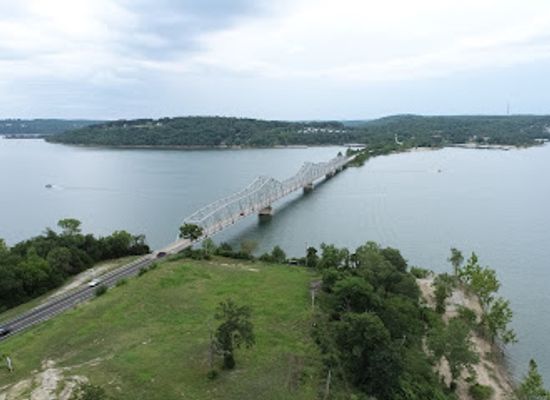 missouri/table-rock-lake/landmark/kimberling-city-bridge