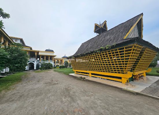 indonesia/medan/medan-maimun/landmark/istana-maimun
