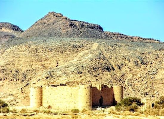 saudi-arabia/tabuk-mountains/landmark/al-mu-azzam-fort