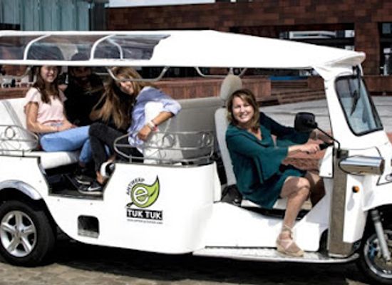 belgium/antwerp/landmark/antwerp-tuktuk