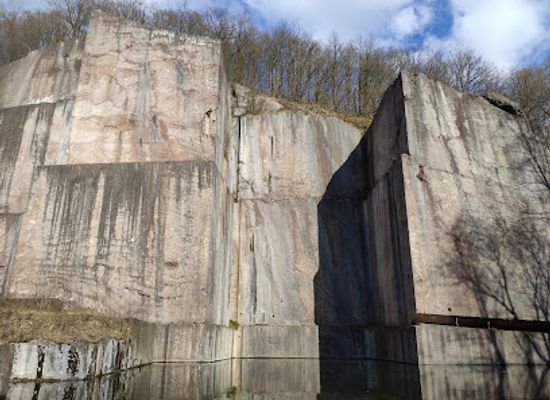 belgium/fagne-famenne/landmark/beauchateau-senzeille