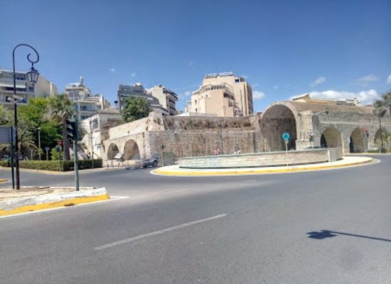 greece/heraklion/lions-square/landmark/fountain