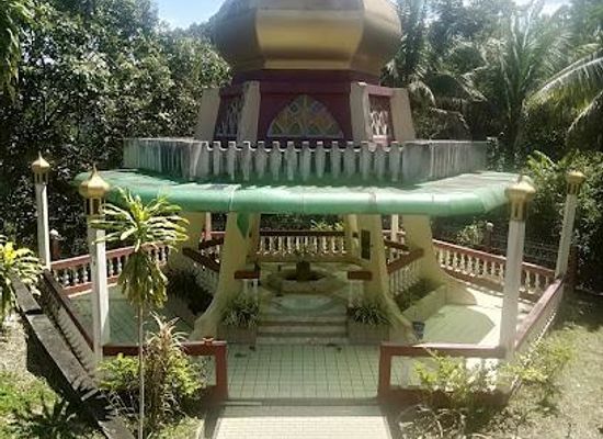 brunei/kampong-ayer/landmark/mausoleum-of-sultan-sharif-ali
