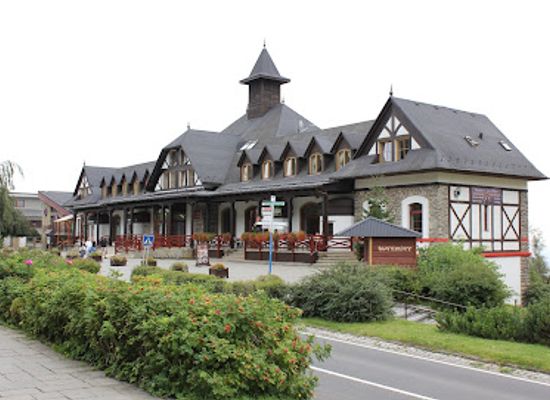 slovakia/high-tatras-national-park/landmark/tatranska-informacna-kancelaria-stary-smokovec