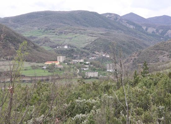 albania/mirdita/landmark/shpella-e-valit-mirdite