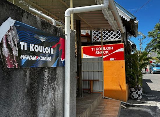 mauritius/grand-baie/landmark/ti-kouloir