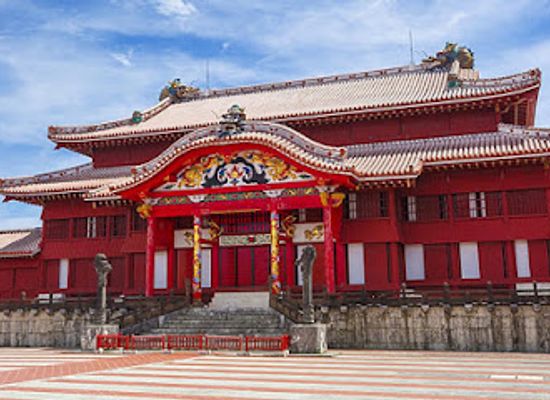 japan/okinawa/landmark/shuri-castle