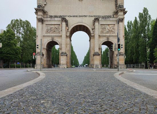 germany/munich/schwabing/landmark/siegestor