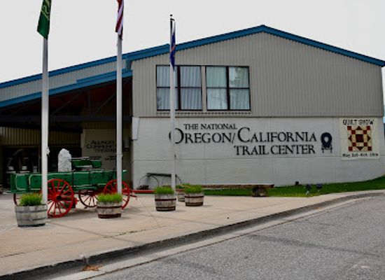 idaho/sawtooth/landmark/the-national-oregon-california-trail-center