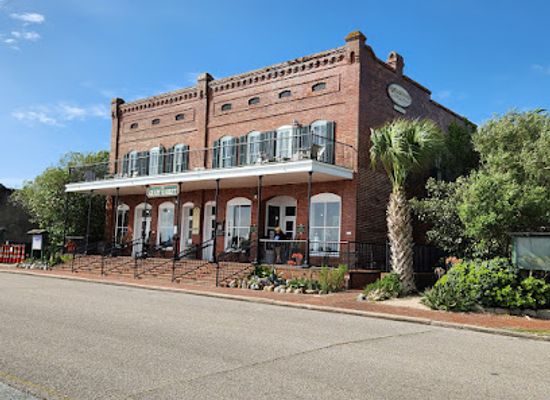 florida/apalachicola/landmark/the-consulate-suites