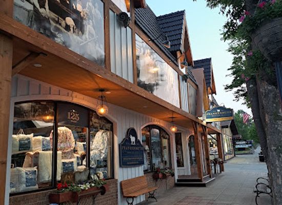 michigan/frankenmuth/landmark/frankenmuth-woolen-mill