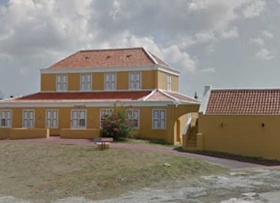 curacao/willemstad/landmark/plantation-house-rooi-catootje