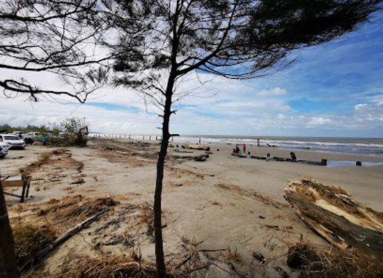 malaysia/miri/landmark/lutong-beach