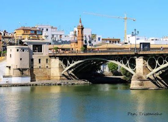 spain/seville/landmark/puente-de-isabel-ii