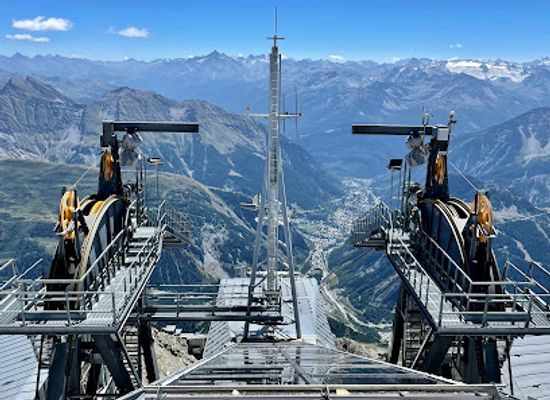 italy/courmayeur/landmark/skyway-monte-bianco