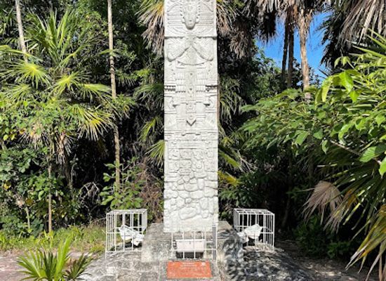 mexico/eastern-mexico/landmark/la-estela-maya